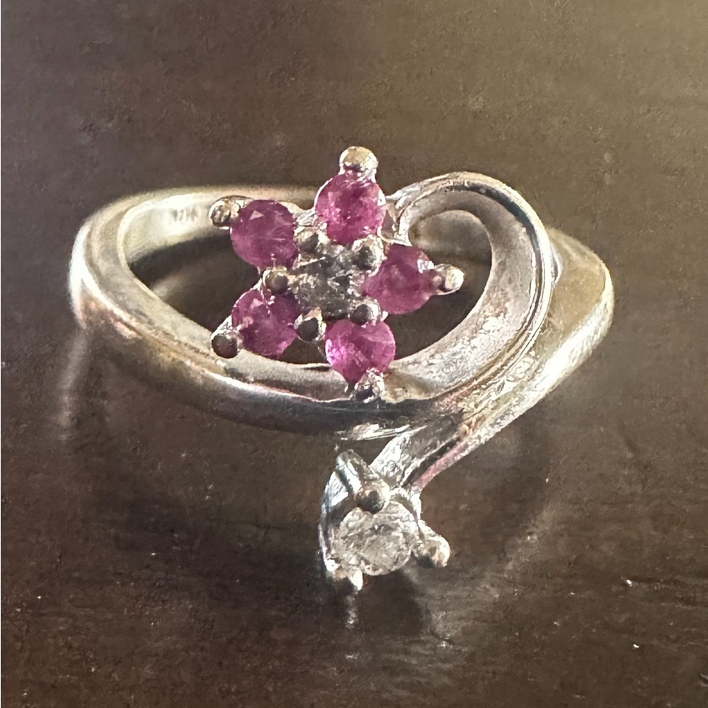 Size 2 10k white gold ring with diamond accents